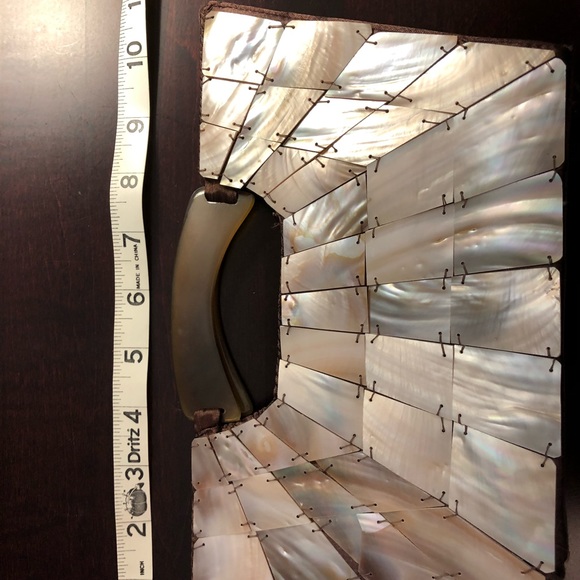 COPY - Unique Mother of Pearl like- Sea Shell bag - Picture 8 of 8